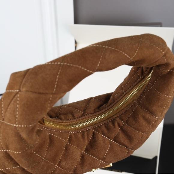 Yves Saint Laurent Brown Quilted Tote - Picture 5 of 9